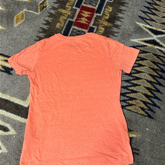 Women’s Small Northface shirt - Picture 2 of 2